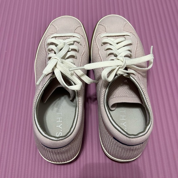 𝓡𝓸𝓽𝓱𝔂’𝓼 Lilac Lace ups 💜 - Picture 6 of 7